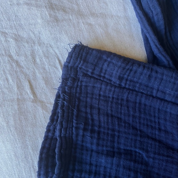 Michael Stars Admiral (Navy) Leo Gauze Button-Down Shirt and Susie Pants Set, M. - Picture 8 of 11